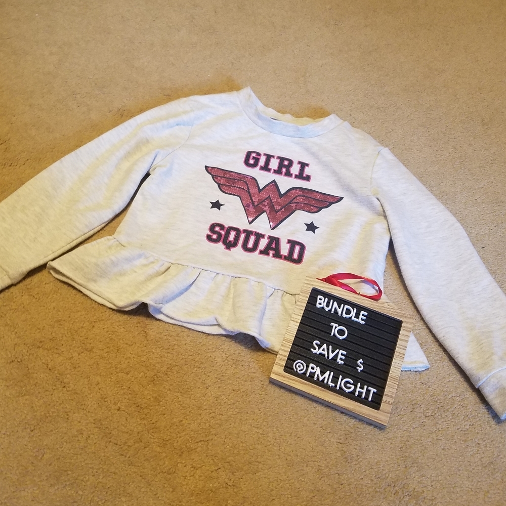 Wonder Woman "Girl Squad" Grey Sweatshirt Size 4